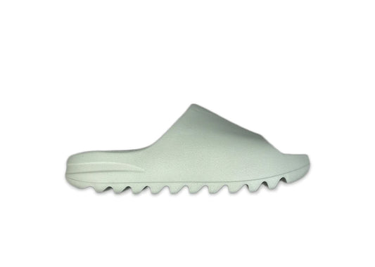 Yeezy Slide Azure PRE-OWNED